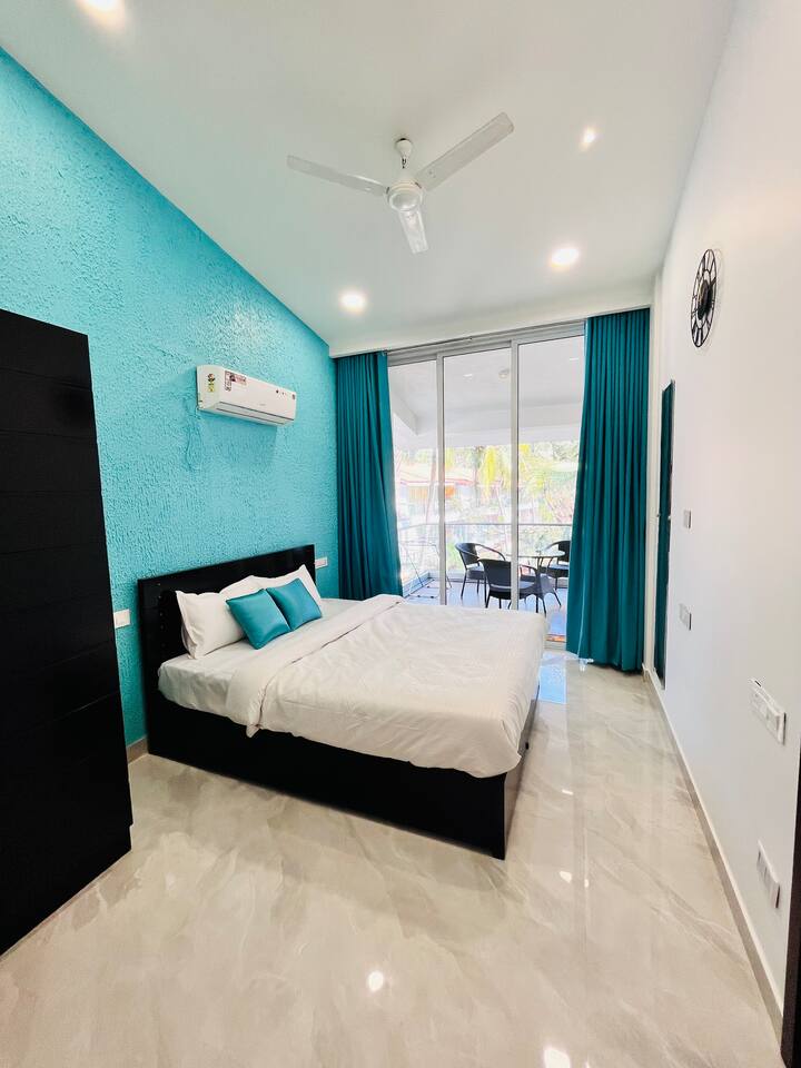 Bedroom 1 image 2