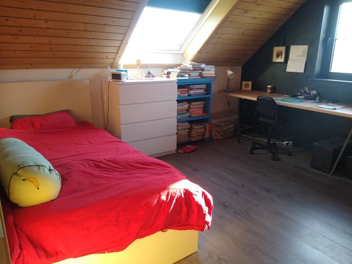 Dormitorio 3 (segundo piso): cama individual