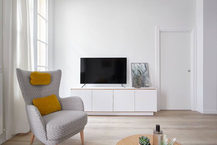 NEW City Center apartment gallery image 2