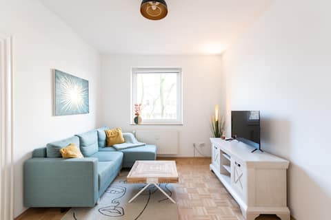 Top Airbnb: West35 apartment with balcony in Duissern
