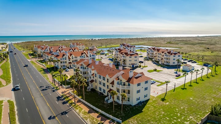 Deja Blue on North Padre Island! - Apartments for Rent in Corpus