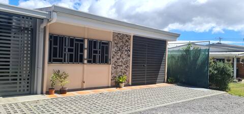 Beautiful private house, in a safe place, with internet