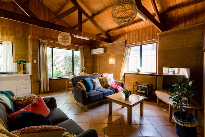 Sea Escape Studio - Beach Hideaway In Prevelly - Gnarabup