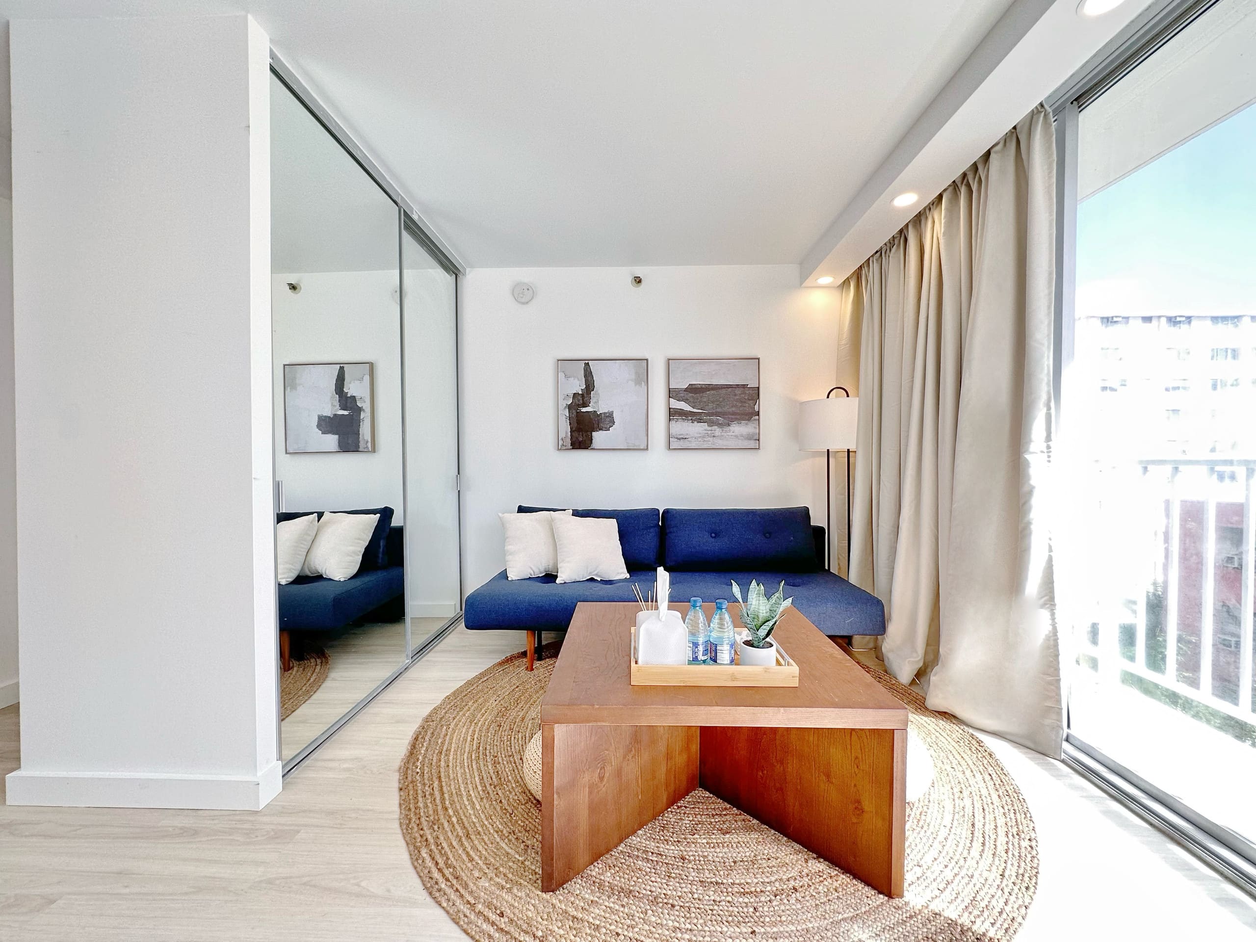 Walk to the beach!-Cozy Renovated Waikiki Studio~ - Image 14