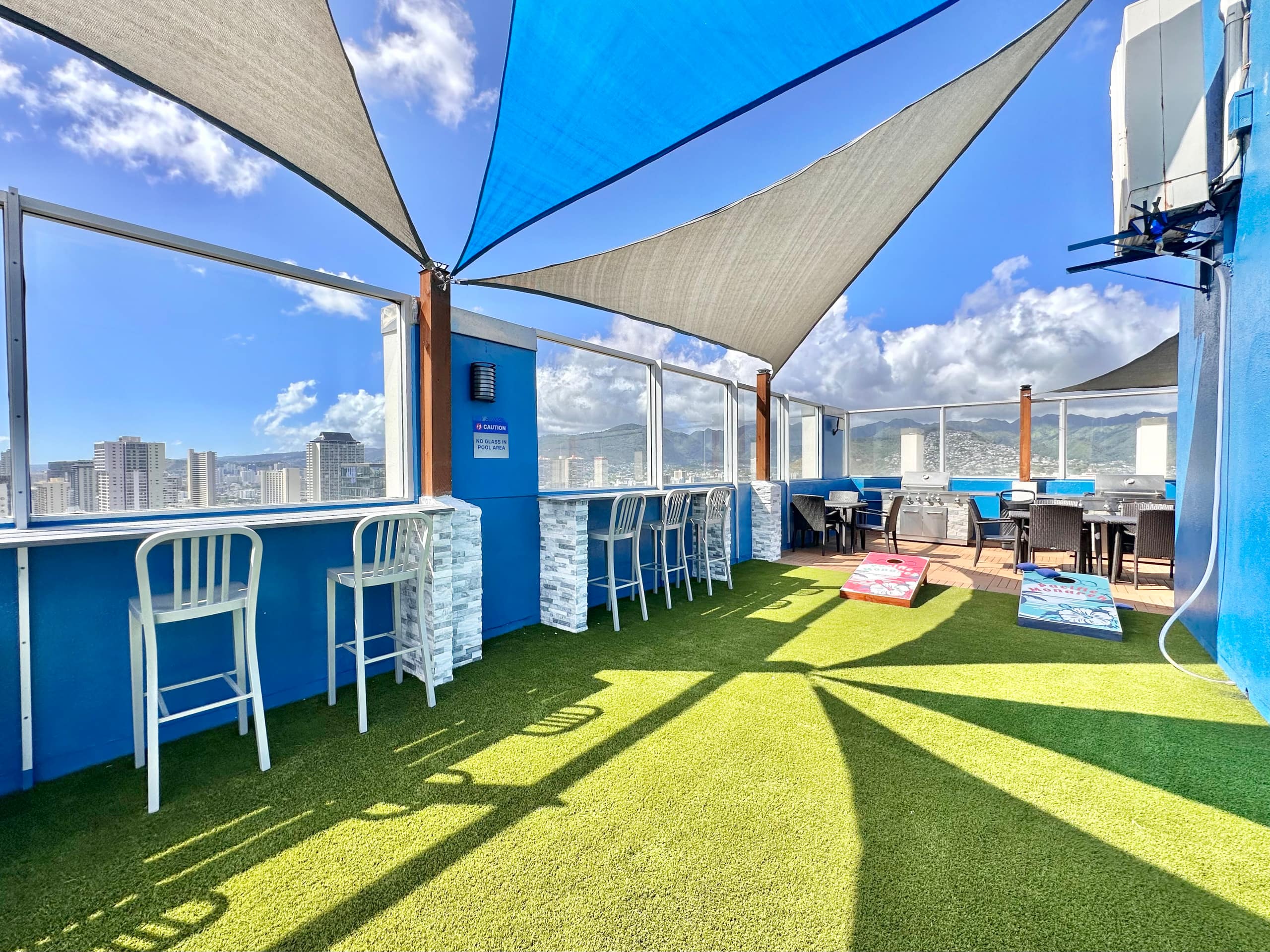 Walk to the beach!-Cozy Renovated Waikiki Studio~ - Image 37