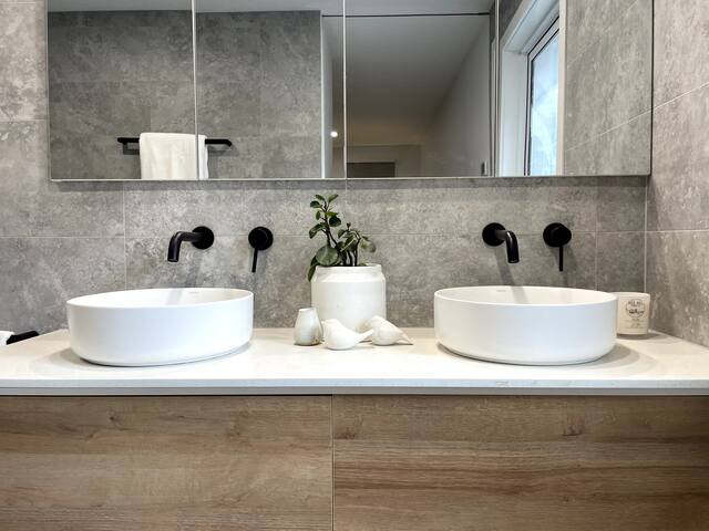 Red Hill Trail Cottage gallery image 5