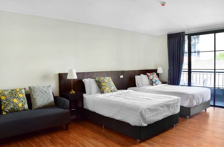 2Room_Connecting_ASOK_BTS_467 gallery image 3