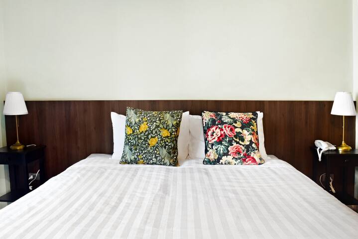 2Room_Connecting_ASOK_BTS_467 gallery image 4