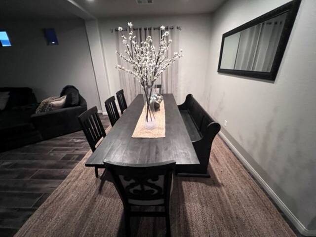 2020 luxury home with 3952 SF of living space gallery image 4