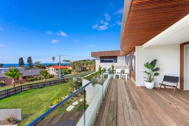 Vera Doma ~ true home by the sea gallery image 3