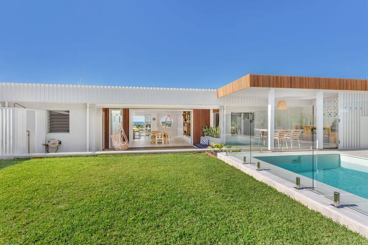 Vera Doma ~ true home by the sea