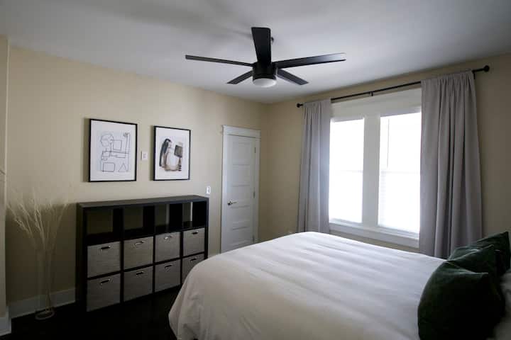 חדר שינה 2 עם מיטת קווין סייז