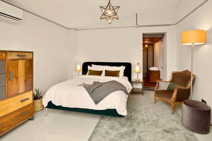 Million $ views! Penthouse: private terrace, style gallery image 3