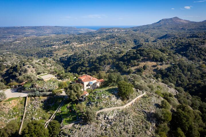 Geroulios Kastro, a 100acres Yoga Retreat gallery image 5