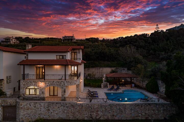 Villa Eleftheria/pool/view/garden/3bdrms/3.5bthrms gallery image 5