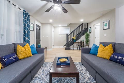 King Bed Suite, *Spacious Newly Remodeled House*