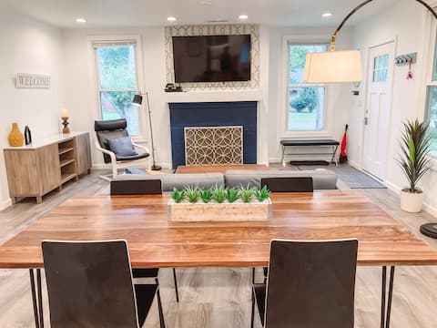 Top performing Airbnb: Clean ,Modern, Pet Friendly, Near Medical in Charlotte / Concord / Gastonia