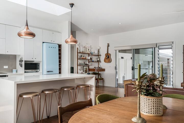 Kingsley Cottage – pool, central gallery image 4