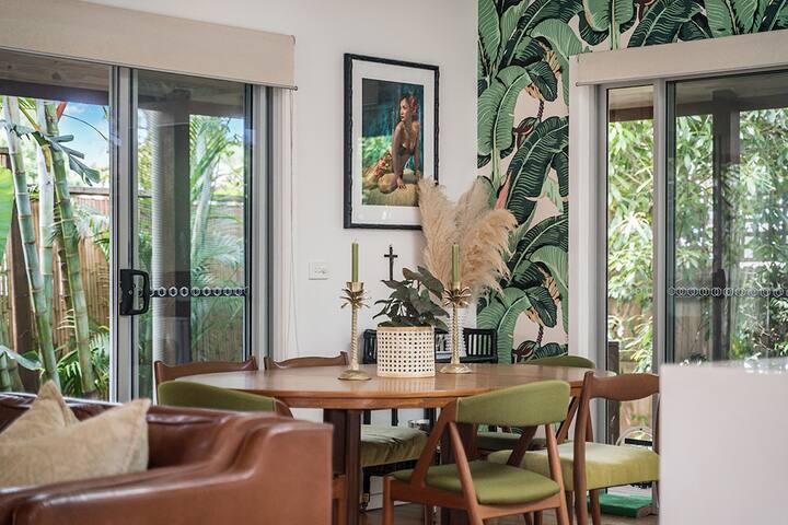 Kingsley Cottage – pool, central gallery image 2