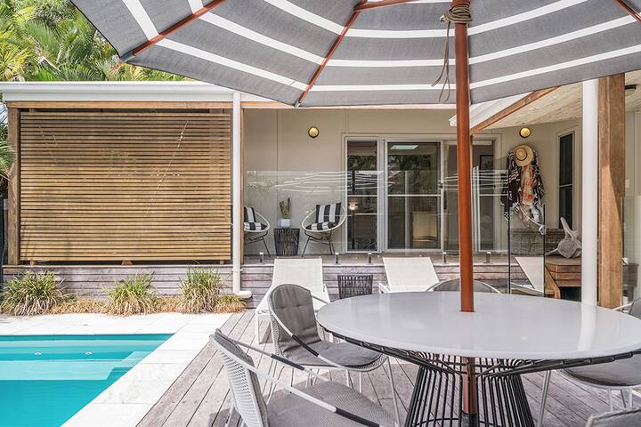 Kingsley Cottage – pool, central gallery image 5