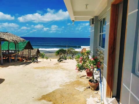 Patar Beach Area Air-conditioned room for 6-8pax
