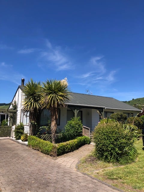 Perfect in Kinloch Village
