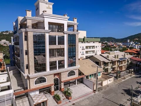 Exquisite Apto, 300m from the beach.