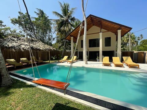 Ocean Divine Beachfront 4BR Villa with Pool & Chef