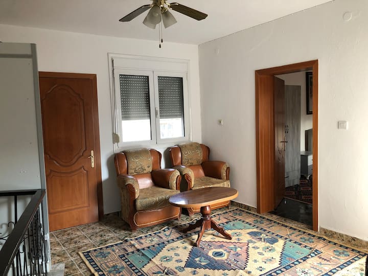 3 Bedroom Villa & Private Garage @ Center Of Korce - North Macedonia