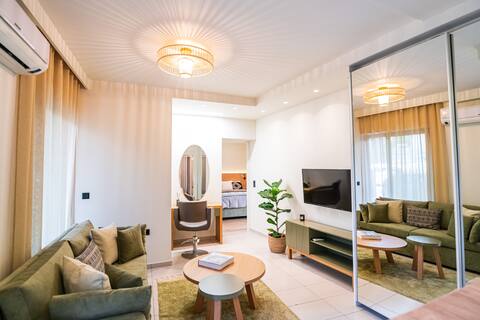 AlMar- Apartment in the center of Ilioupoli