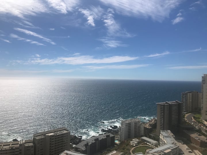 Relaxing apartment with endless ocean views Apartments for Rent in