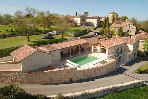 Luxury Villa near Cordes-sur-Ciel