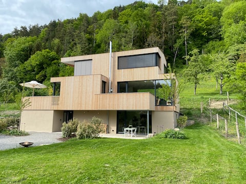 Minipicus apartment in nature