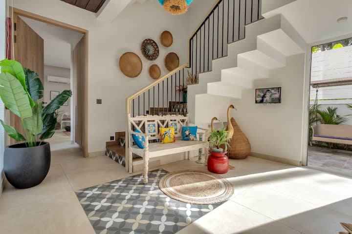 Living room image 10
