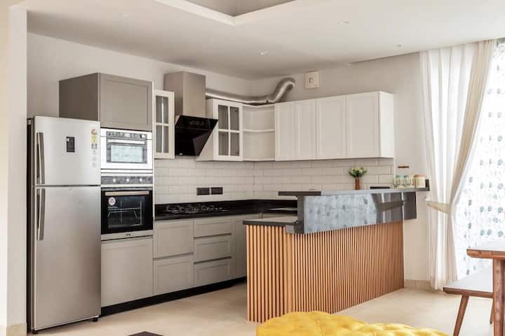 Full kitchen image 1