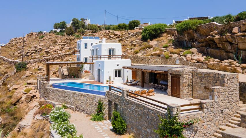 Villa Olivia with Stunning Views to Mykonos town. gallery image 5