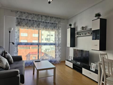 Propiedad de Airbnb exitosa: Apartment with garage in the center, quiet area en Centro