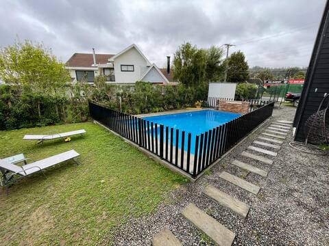 10-person family home