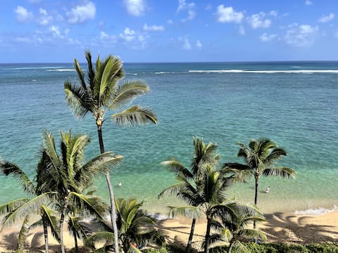 Amazing Beachfront Family Condo