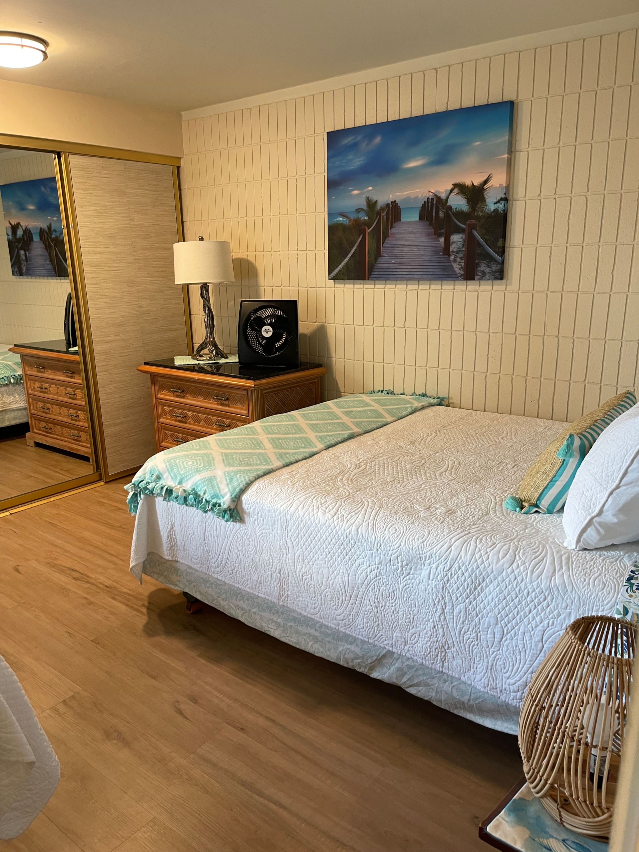 Amazing Beachfront Family Condo - Photo 8