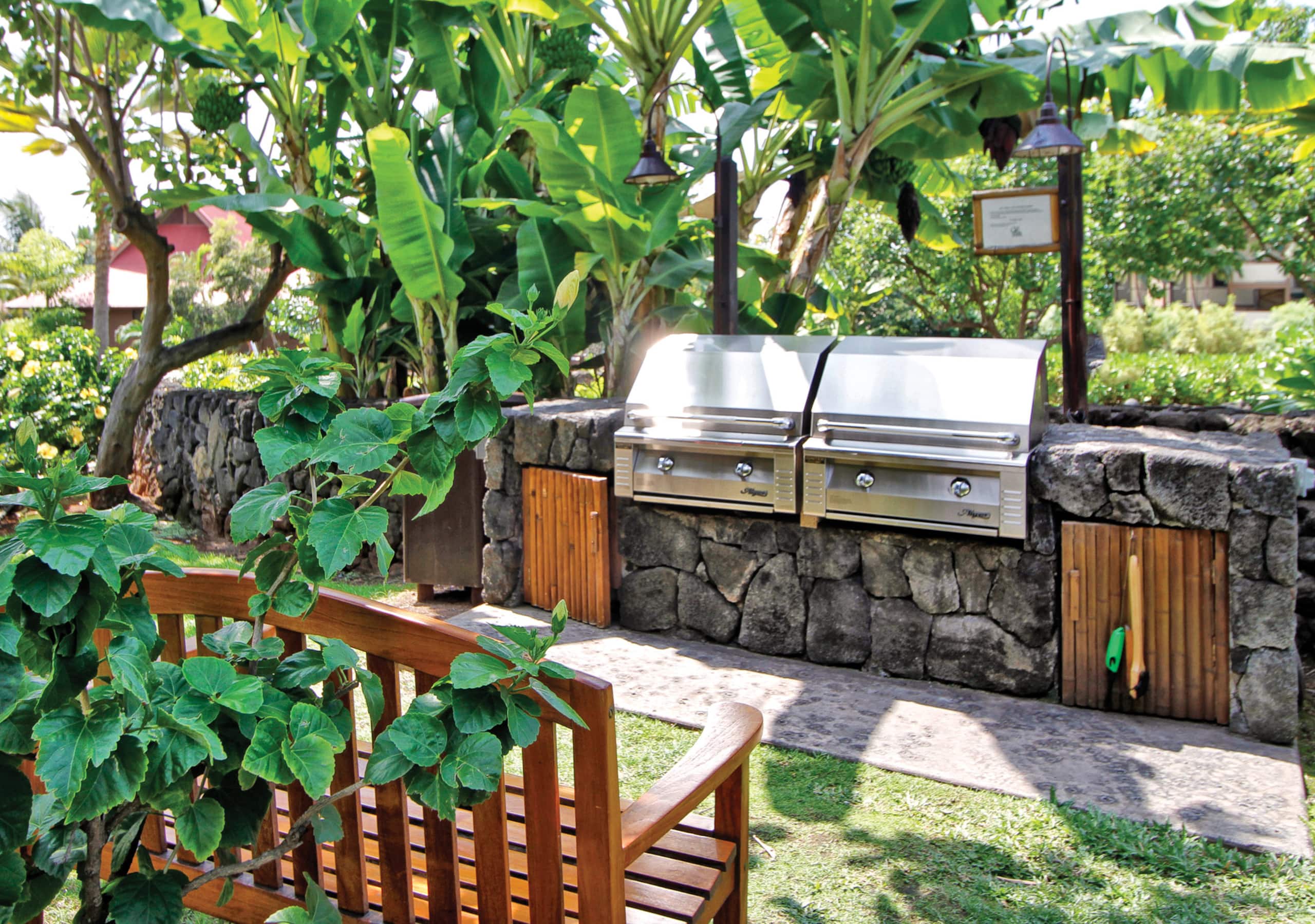 Kona Hawaiian Resort 2 Bedroom, full kitchen - Photo 4