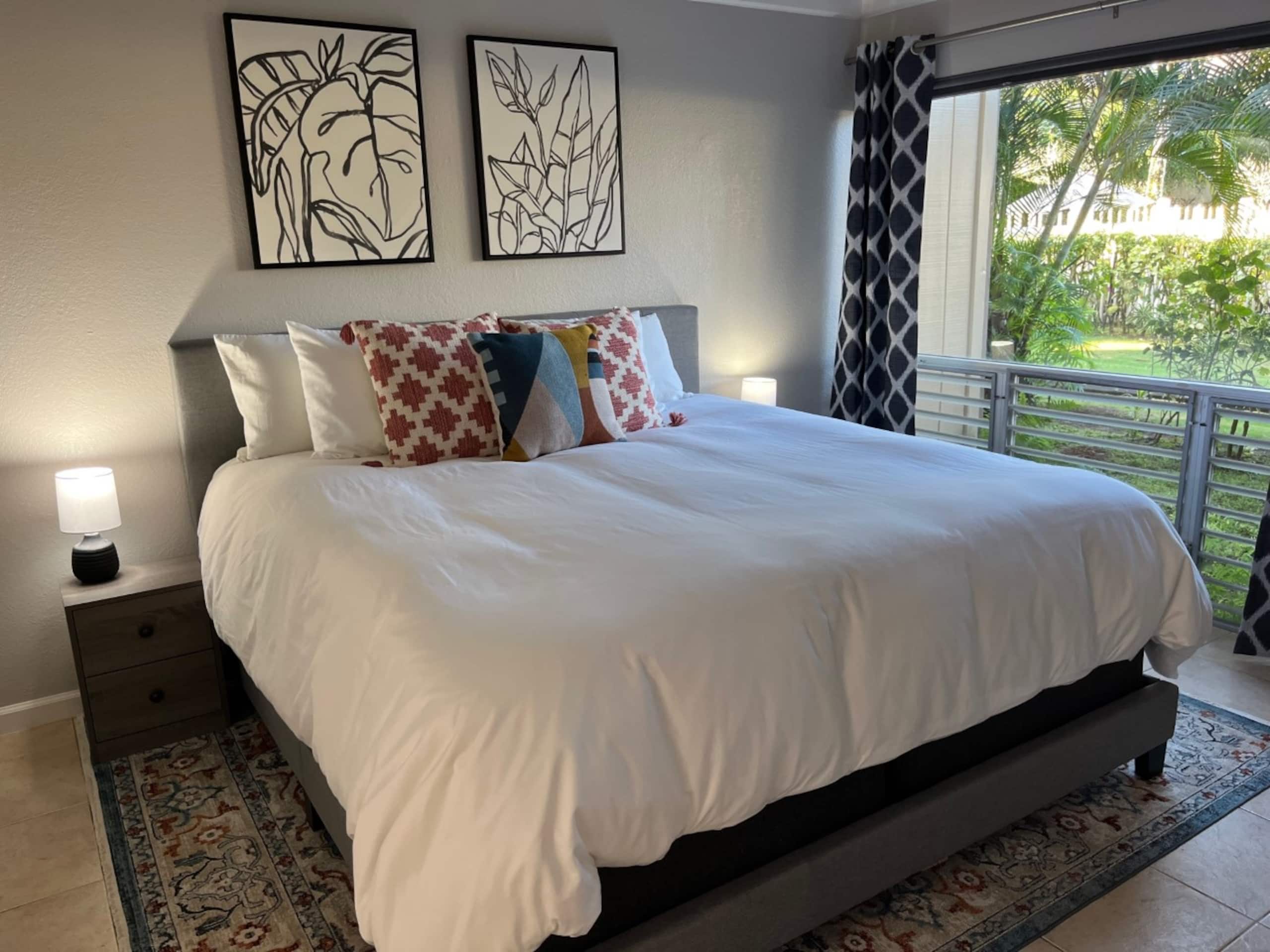 Newly Renovated Condo with Pool! - Image 8