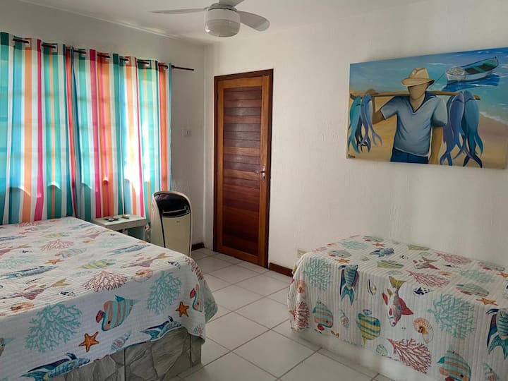 Главниот апартман е долу.