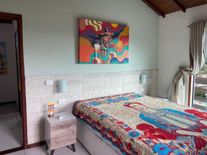 Главна соба на горниот кат. 