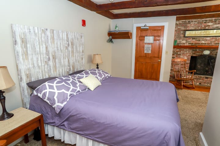 Eagle Pond Bedroom
