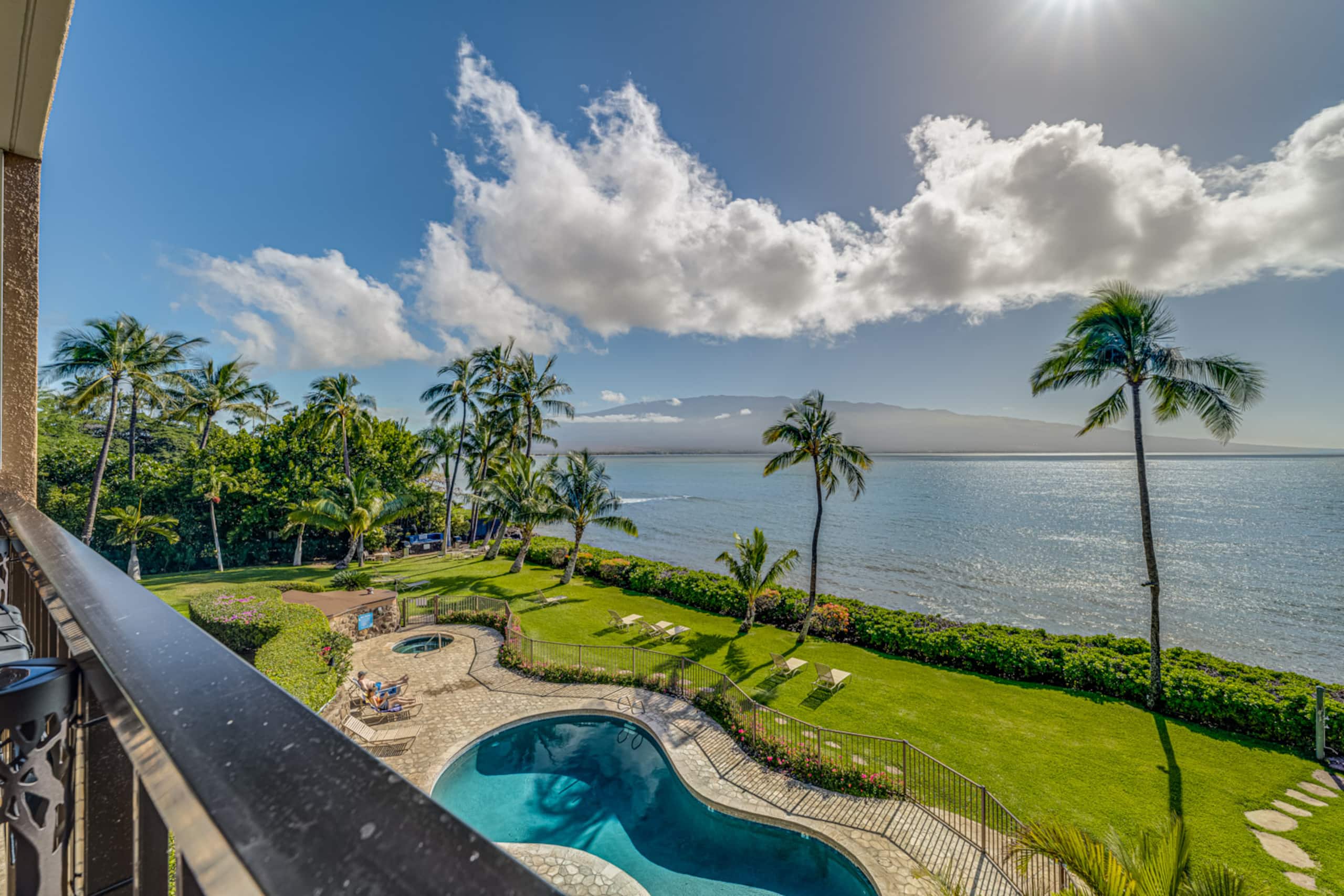 Condo in Wailuku · ★4.96 · 1 bedroom · 1 bed · 1 bath - Image 4