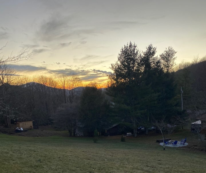 12 Best PetFriendly Cabins In Banner Elk, North Carolina Updated