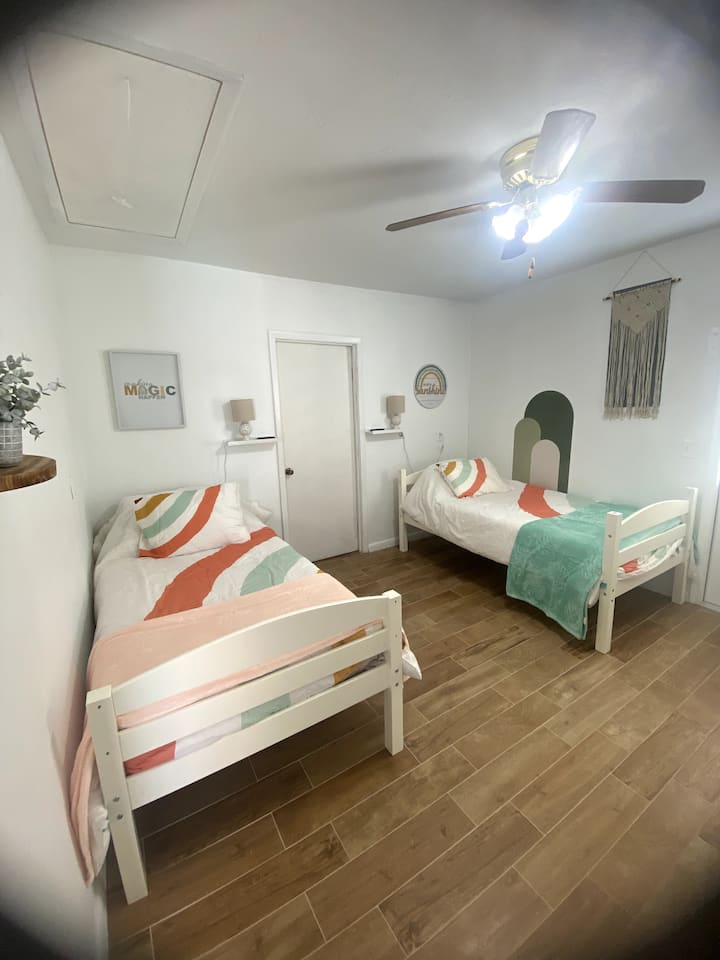 Troisième chambre avec deux lits jumeaux