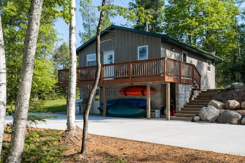 Paddlers Point - Private Waterfront Cabin