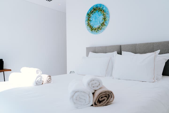 Les photos sont destinées à des fins de marketing.  Toute demande d'agencement de lit spécifique doit être communiquée à l'avance pour préparer la propriété en conséquence.